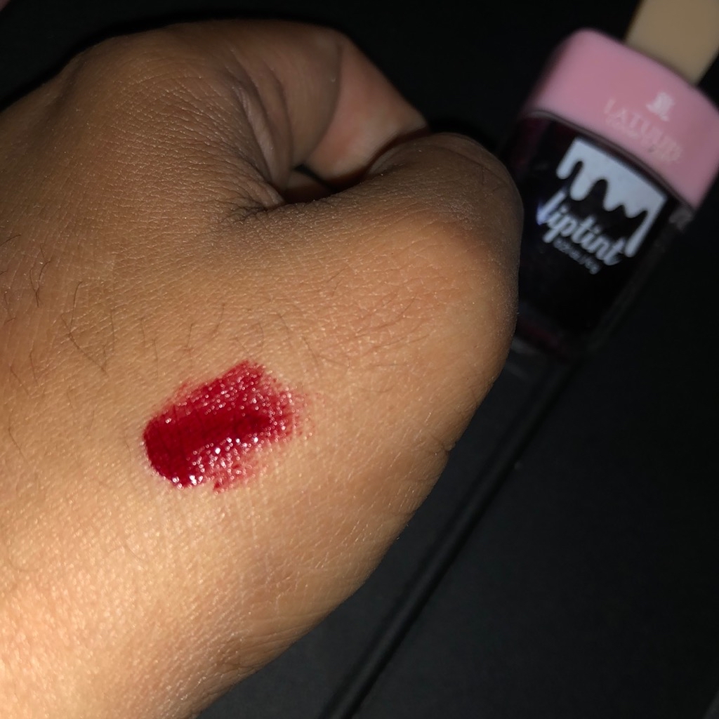 Lip Tint - Red Velvet imgfdn-c6cd0ac8-0f4b-468d-9d34-c8f82f444fd1
