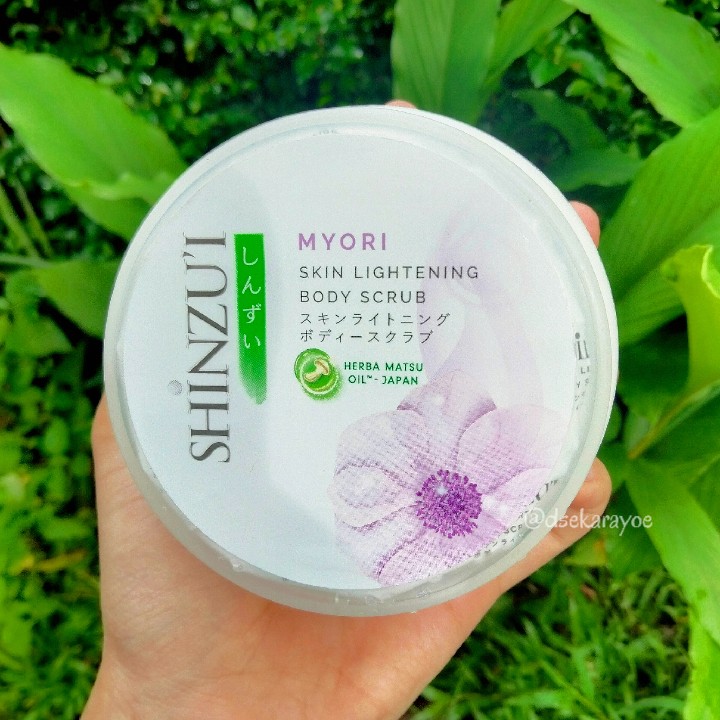 Skin Lightening Body Scrub - Myori imgfdn-37110a3b-79f7-40b9-a399-47e7f7a56364