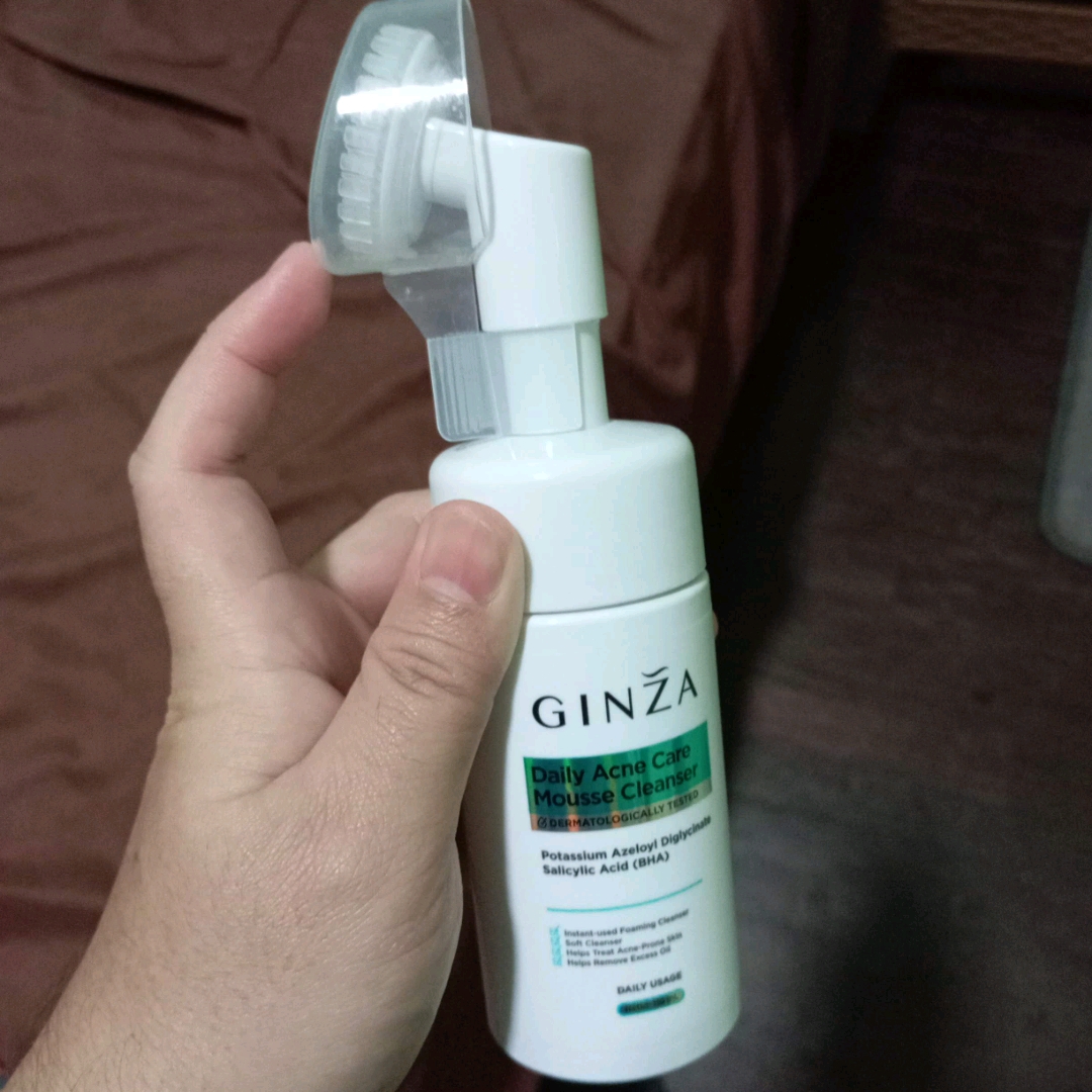 Daily Acne Care Mousse Cleanser imgfdn-5eca95bd-4473-4f71-b58f-6d8c531f0adb