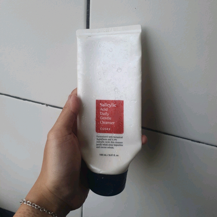 Salicylic Acid Gentle Cleanser imgfdn-f93fda53-31a2-46ac-919f-a7eb8be5edbb