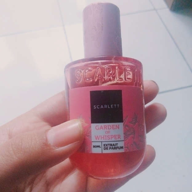 Extrait De Parfum - Garden of Whisper imgfdn-74aa4b14-00ac-4233-9e7f-3cc5fd7dd306