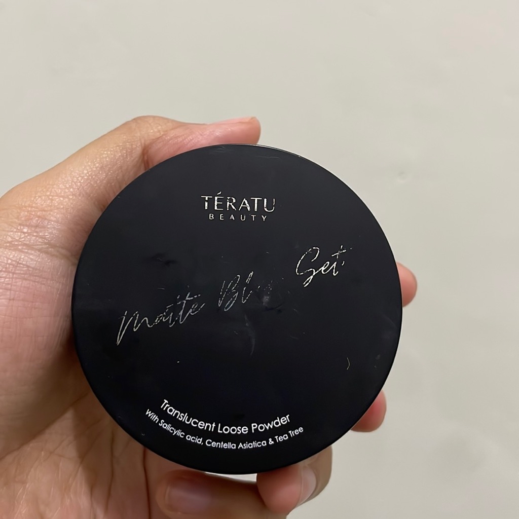 Matte Blur Set Translucent Loose Powder imgfdn-5103d0af-6e09-4d88-a47d-00774ef755ec