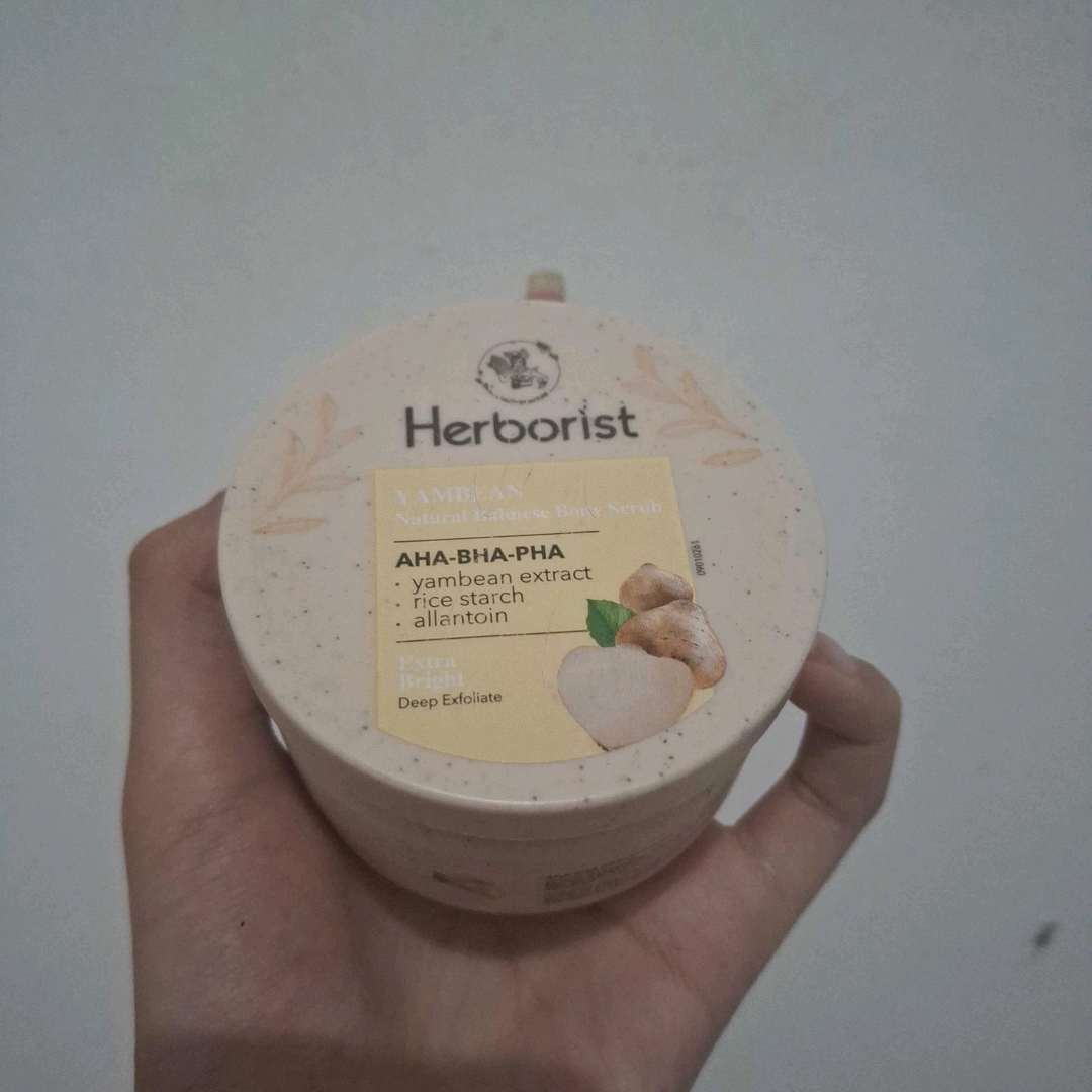 Natural Balinese Body Scrub AHA BHA PHA - Yambeam imgfdn-8c7bdf57-1c74-4a12-9ac2-8b11bbe8566b