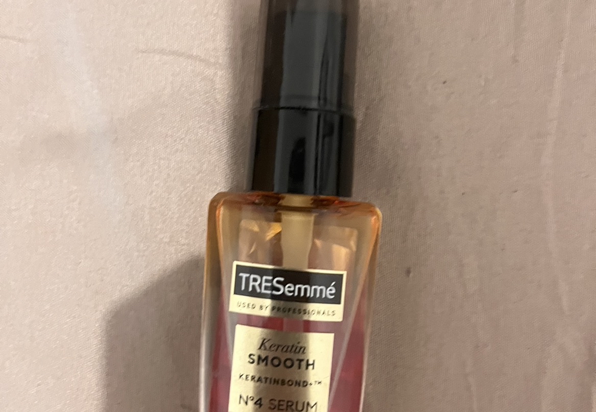 Keratin Smooth Serum imgfdn-aa2a74ff-8d82-46c4-8f0a-4ef7770f53eb
