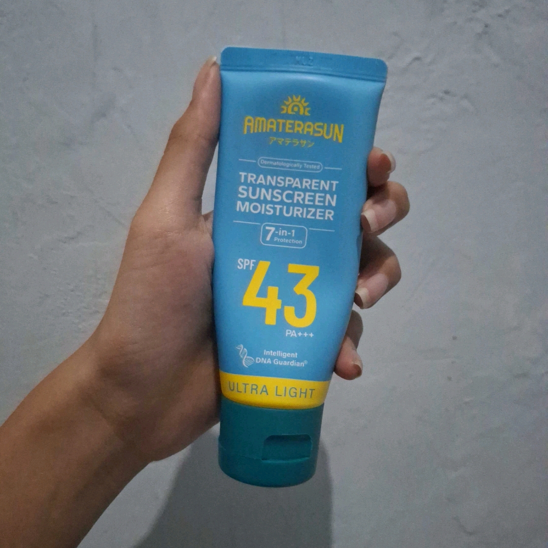 Transparent Sunscreen Moisturizer SPF 43 PA+++ imgfdn-a1870395-7968-42d6-90e5-d30229c91fc0