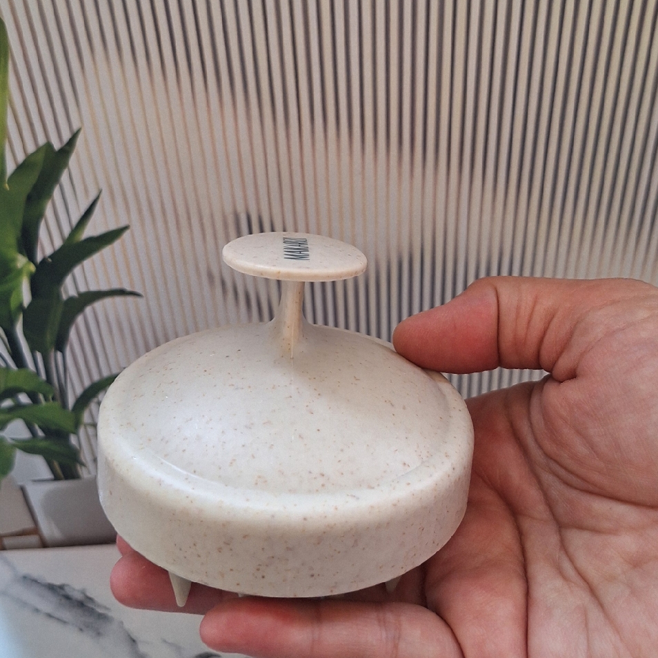 Asters Scalp Therapy Massager imgfdn-d0e07076-ffec-4b95-b031-b2b81612b620