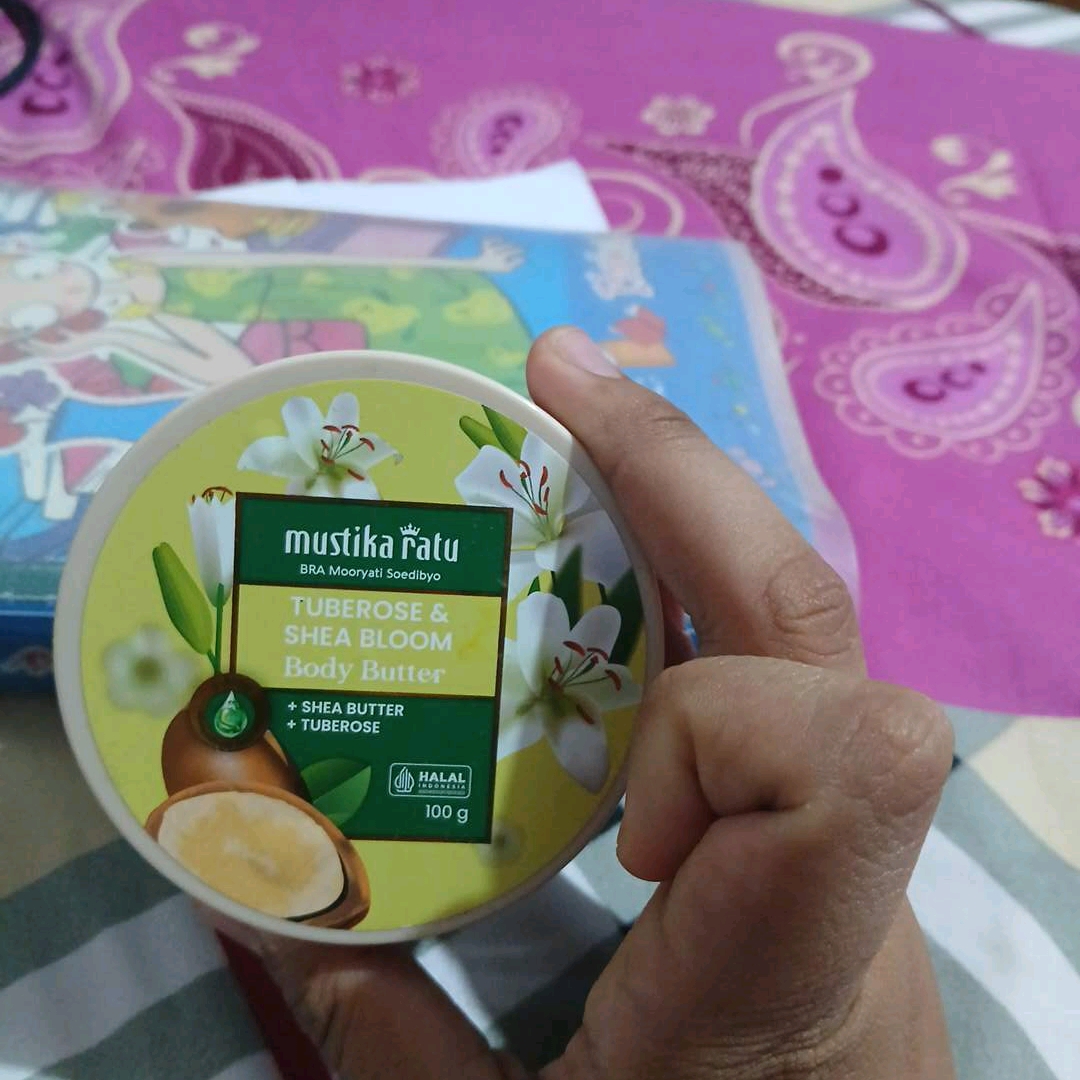 Body Butter - Tuberose & Shea Butter imgfdn-5a4069ce-a653-4ec8-bce2-ab48b62944bb