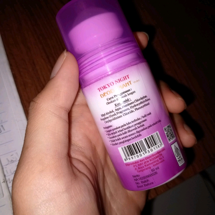 Deodorant Roll On Anti Perspirant - Violet imgfdn-672cd317-e7e9-4526-a87e-1f63cb1bd523