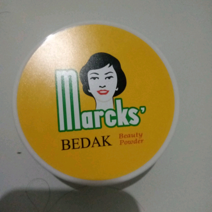 Bedak Beauty Powder - Creme imgfdn-c7ccd794-f5cc-44a0-b8fd-118f105a9962