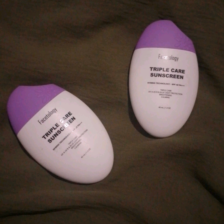 Triple Care Sunscreen SPF 40 PA+++ imgfdn-f5d45b14-b3d6-4414-a5d5-23a3b8dde800