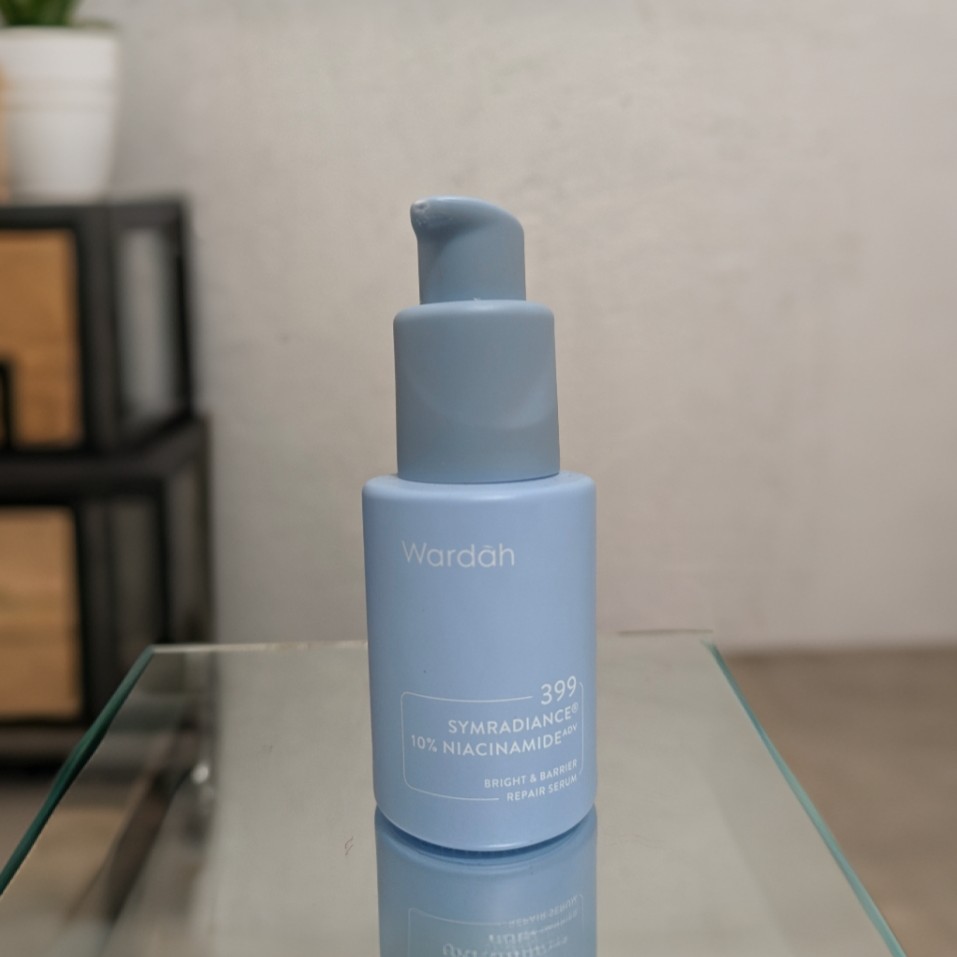 SymRadiance ® 399 Bright & Barrier Repair Serum imgfdn-d472858b-1c45-4ea6-ac82-cd89dbc138ff