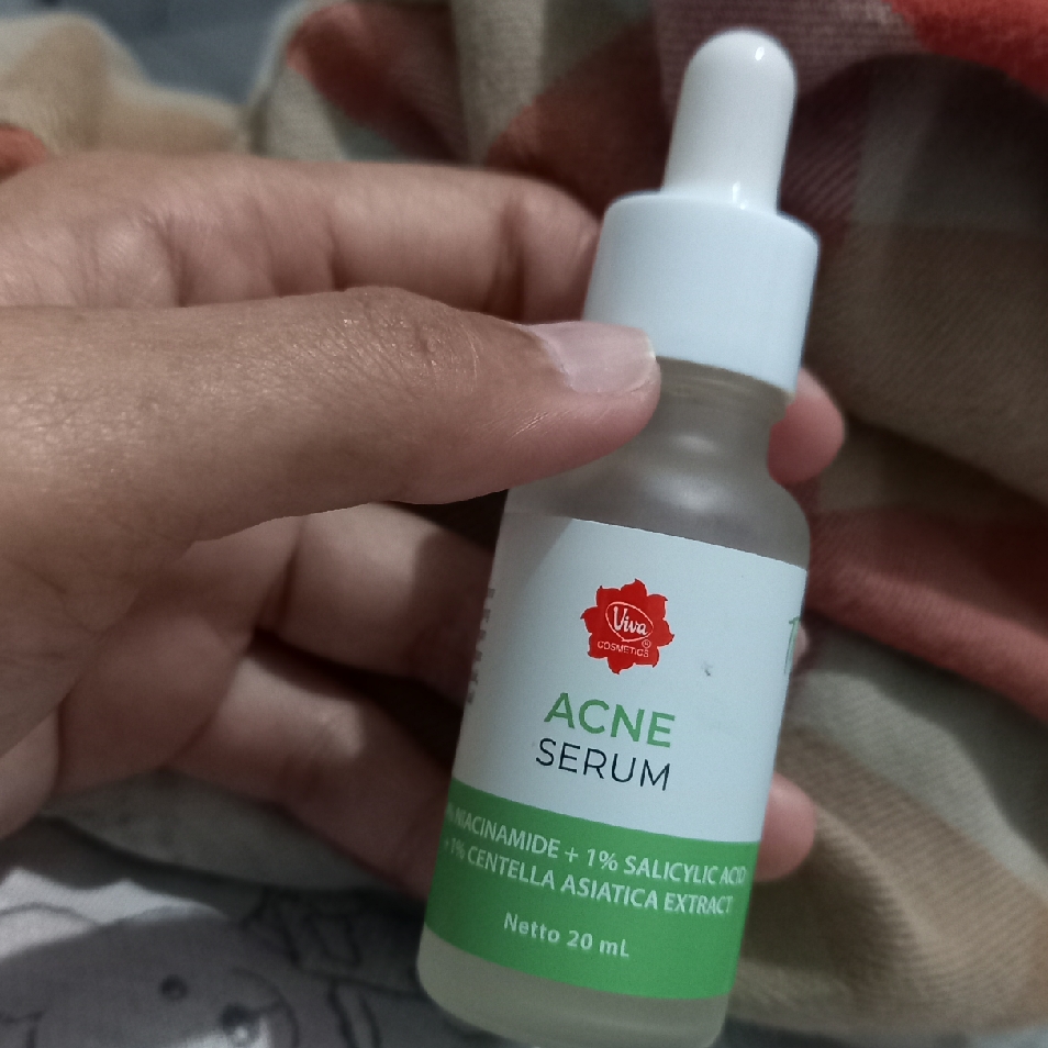 Acne Serum With Triple Clarifying Actives imgfdn-27b39a72-58b0-43f2-b30c-8af3118f2188