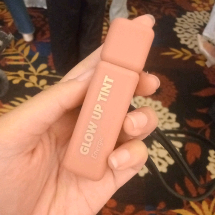 Glow Up Tint - Brave imgfdn-b4a4c981-1e5a-491b-a94b-1189b19cdf4c