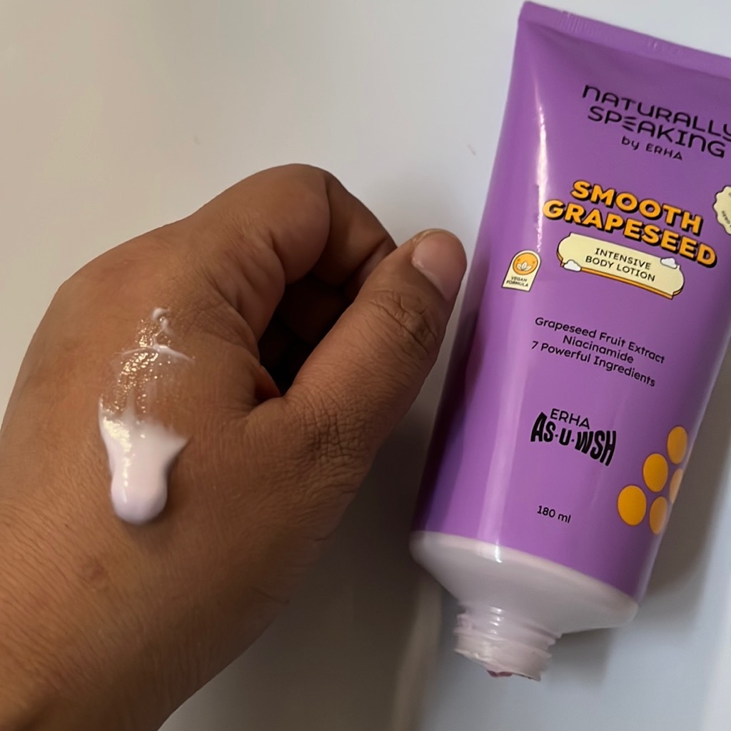 Smooth Grapeseed Intensive Body Lotion imgfdn-bc4ade96-b943-432a-954e-5a2ac51b94b1