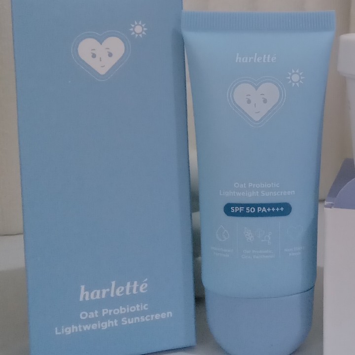 Oat Probiotic Lightweight Sunscreen SPF 50 PA++++ imgfdn-c138509d-5da1-4f9b-9b2e-7a49ff4e8a36