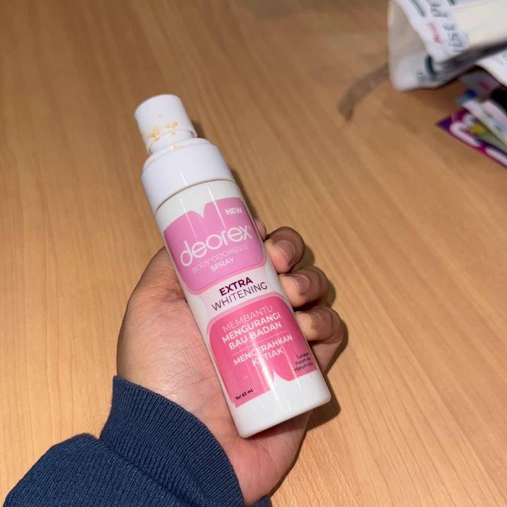 Body Odorizer Spray Extra Whitening imgfdn-7b6d71ad-b6b4-4a0a-b460-dedc407d9e77