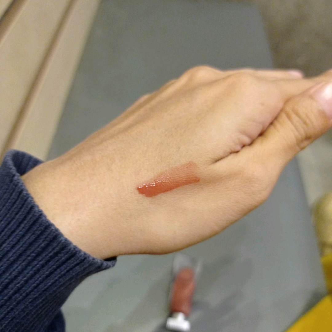 Objet Liquid - 008 Dominant imgfdn-216480cc-9e74-4566-9110-0a0e46300388