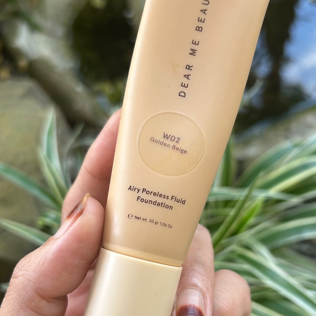 Airy Poreless Fluid Foundation - W02 Golden Beige imgfdn-03255db3-e26b-49b5-87fd-e4cc75094204
