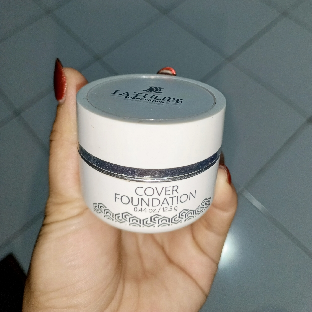 Cover Foundation - Rachel 1 imgfdn-93a7346f-701e-49bd-ac4c-d9e3c47408b4