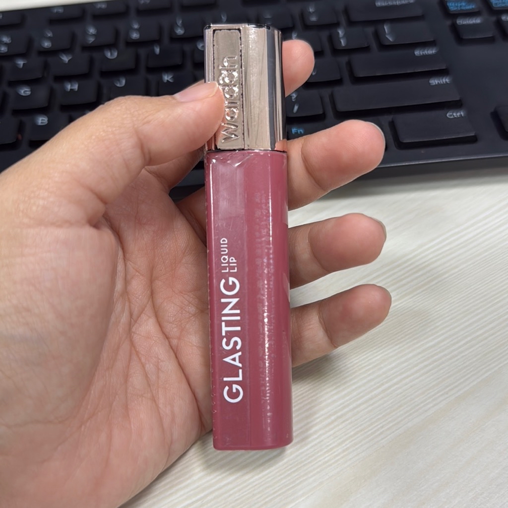 Glasting Liquid Lip - 05 Glazing Berry imgfdn-66821e94-a4fc-4650-991f-07c8e1a7cfd1