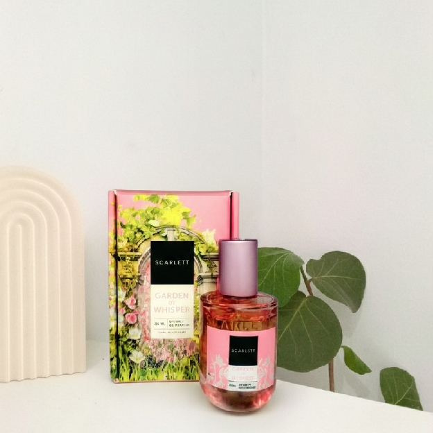Extrait De Parfum - Garden of Whisper imgfdn-f79130c7-0155-4349-b4fa-2bbcb6166001