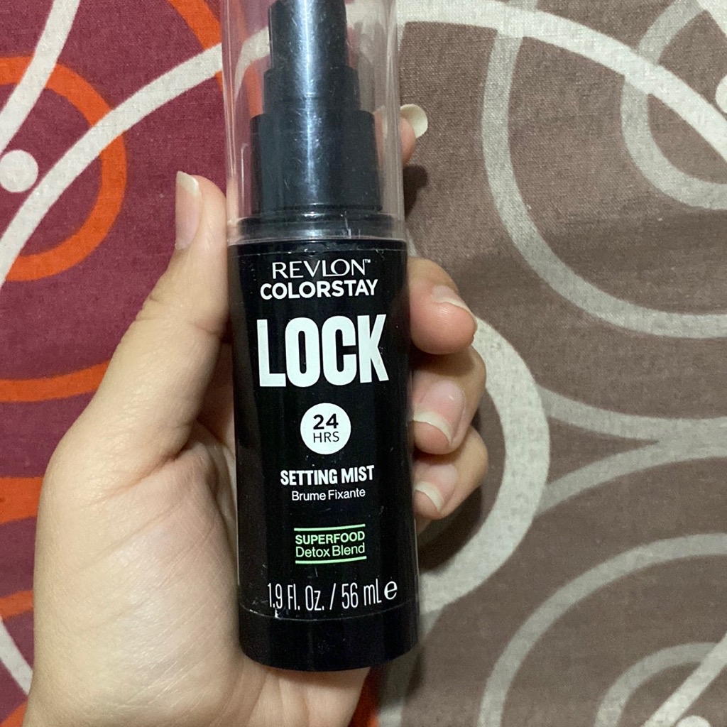Colorstay Lock Setting Mist imgfdn-903ef20b-6c07-46ee-a5b2-cd8173e30c45