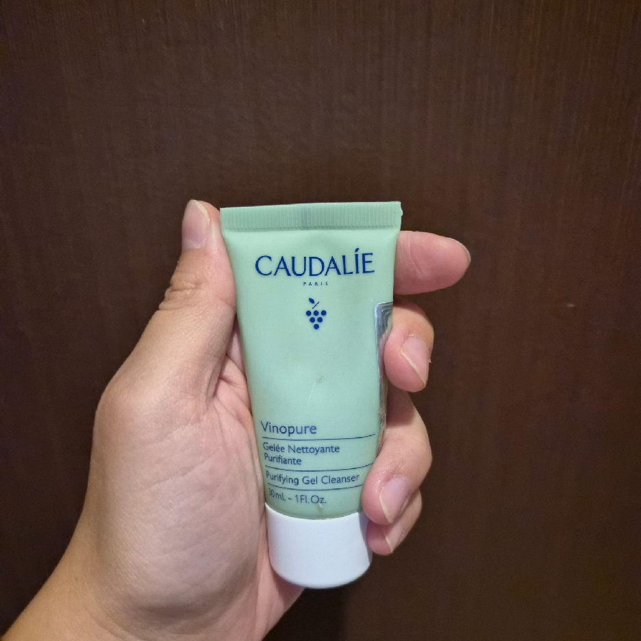Vinopure Purifying Gel Cleanser imgfdn-80e99607-87c5-48c5-ac1a-55dd3f7e3d29