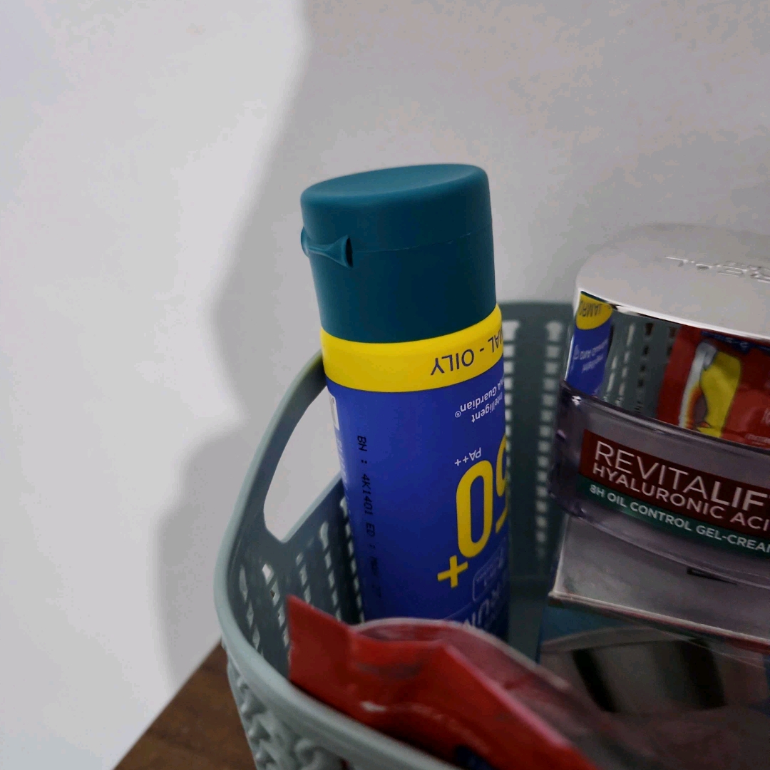 UV Sunscreen Serum SPF 50+ PA++ imgfdn-62cba748-c98b-4e65-be57-dcd09e681b87