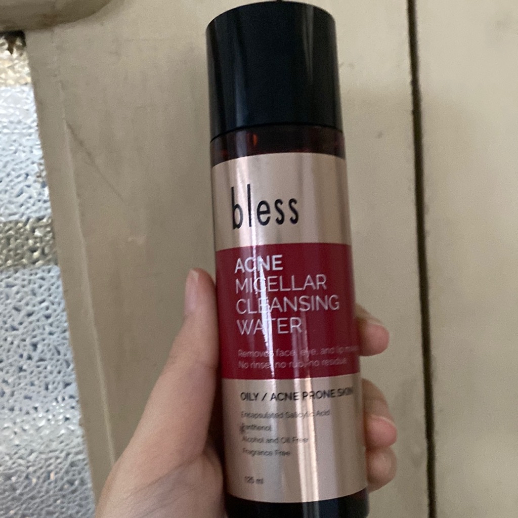 Acne Micellar Cleansing Water imgfdn-faa1e115-0368-462b-9333-c4998ed21b84