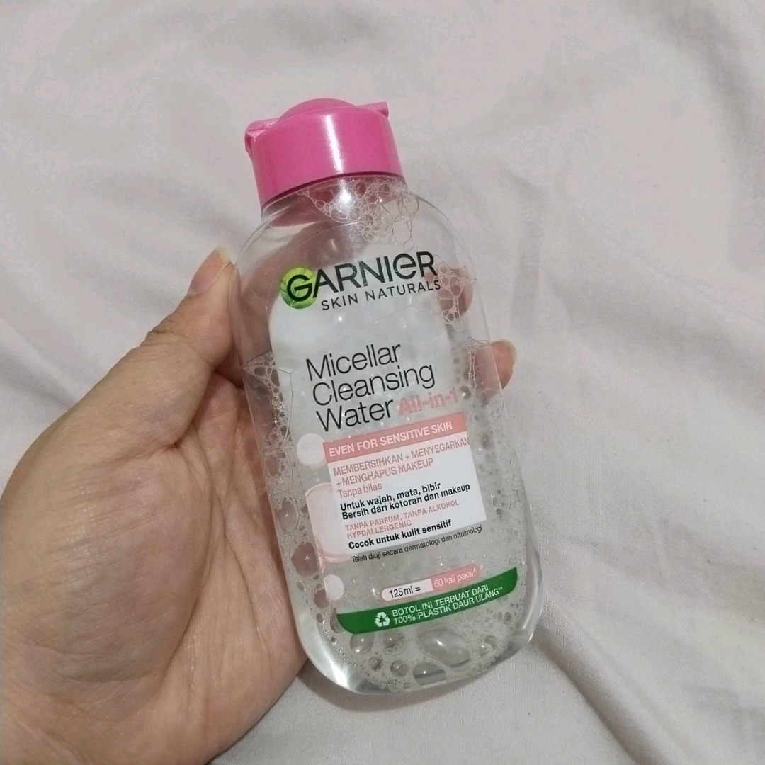 Micellar Cleansing Water All-in-1 - All Skin Type imgfdn-de1caae9-3743-45db-a4ef-5be67ae3894b