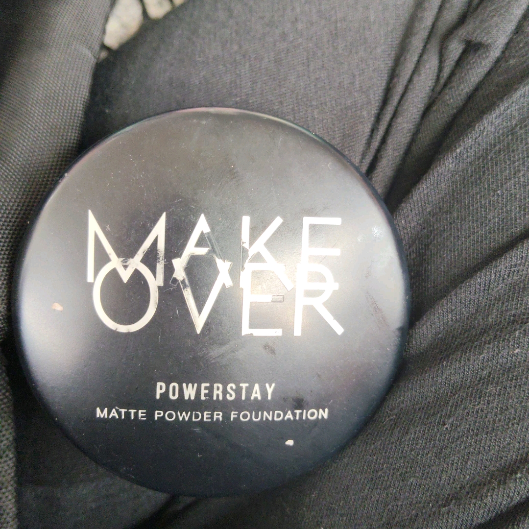 Powerstay 24H Matte Powder Foundation - C21 Pink Ivory - Reformulation in October 2023 imgfdn-6c836e61-758a-4873-beeb-63b6d2596a85