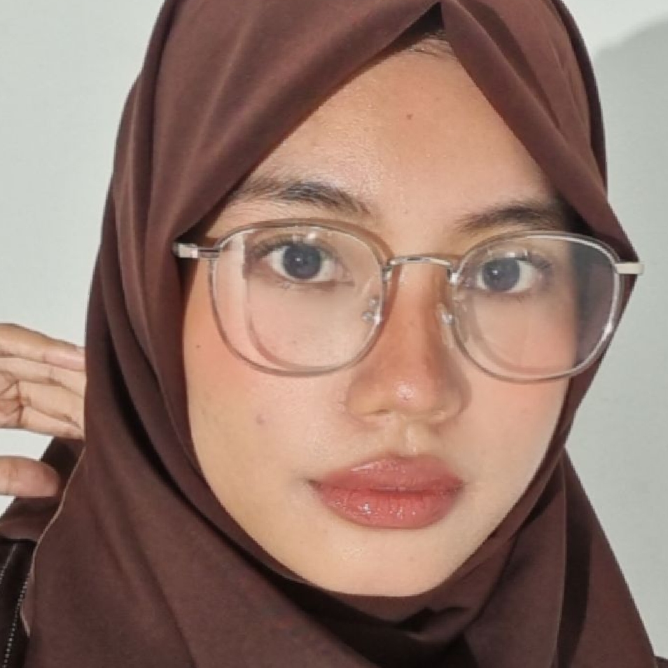 Dream Glow Lip Gloss - Peachy imgfdn-8eaa4510-85be-49c0-9d40-8867d2741af4