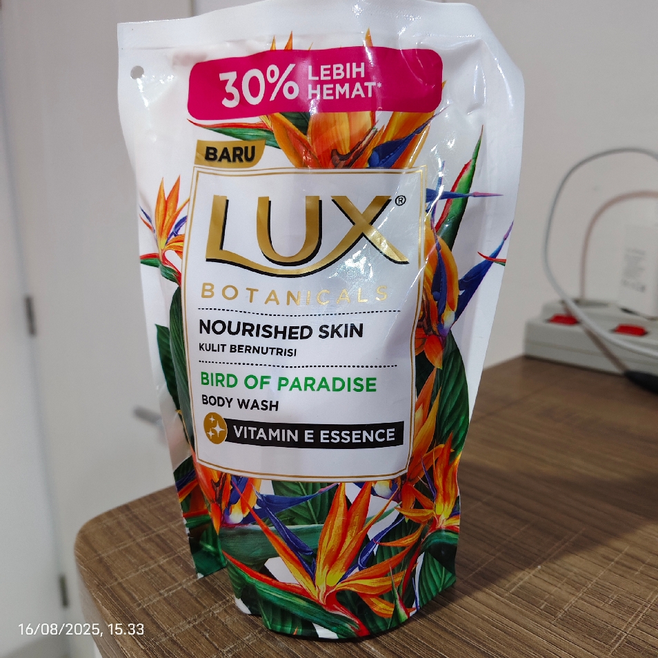 Botanicals Nourished Skin Body Wash - Bird of Paradise imgfdn-9bbf24d5-b563-4d15-b670-602611fb0b7c