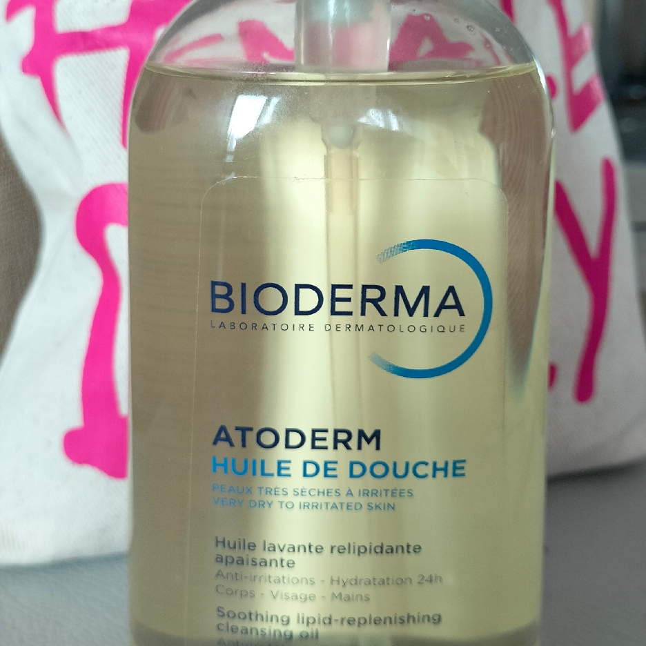Atoderm Huile De Douche - Moisturizing Shower Oil imgfdn-bcf4891e-65a4-4a9a-a31f-a53a9a76f1cc