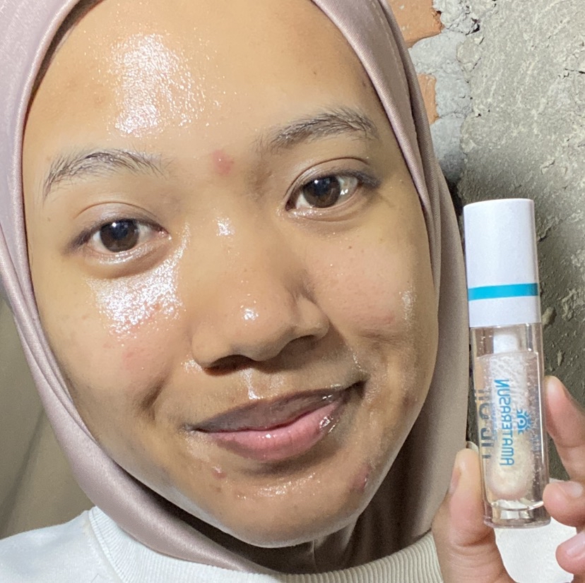 Lip Oil SPF 30 PA ++++ imgfdn-a98478af-eb1c-425f-8d3a-3423da6ca81e