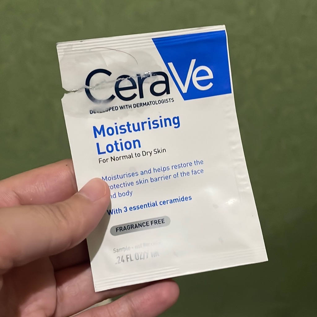 Daily Moisturizing Lotion imgfdn-b511c90a-38cc-40a3-89e0-994a4a21cc3a