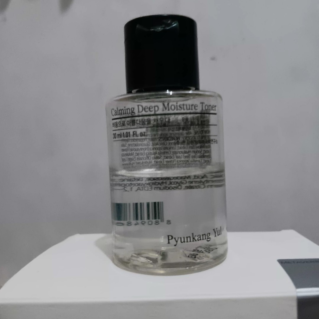 Calming Deep Moisture Toner imgfdn-b538be3c-10b9-4196-b646-3203e35dcb03