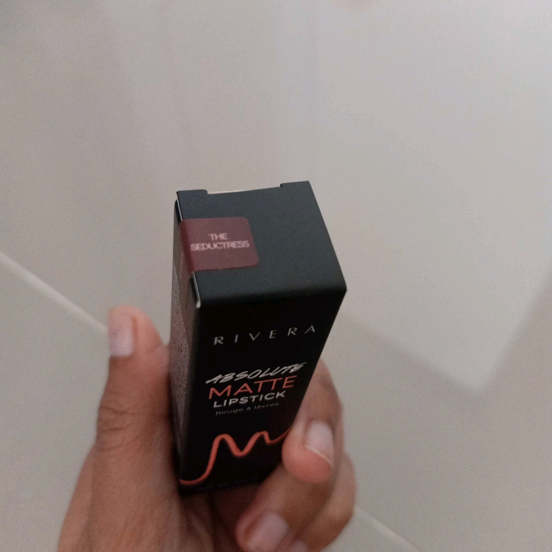 Absolute Matte Lipstick - 206 The Seductress imgfdn-9c861c58-bc2c-4010-a0e1-fa2decb5dc54