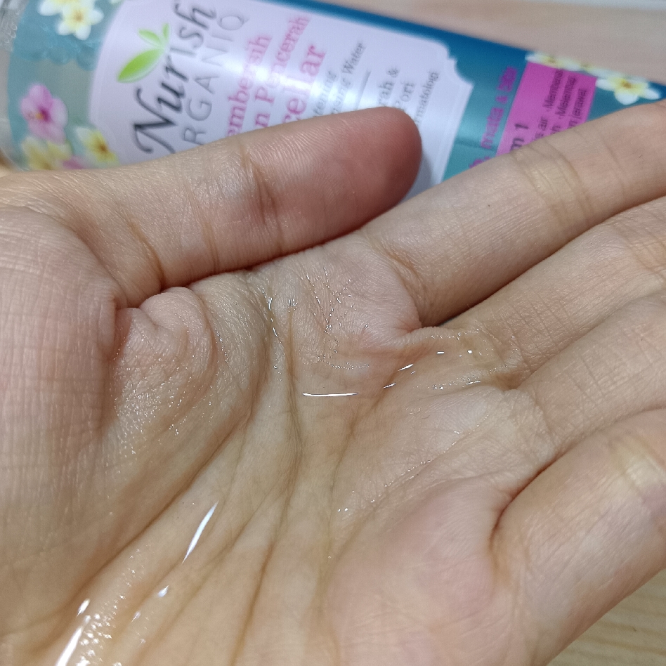 Brightening Micellar Cleansing Water imgfdn-1520d777-1d10-4e7f-bc12-84ae20feb1ad