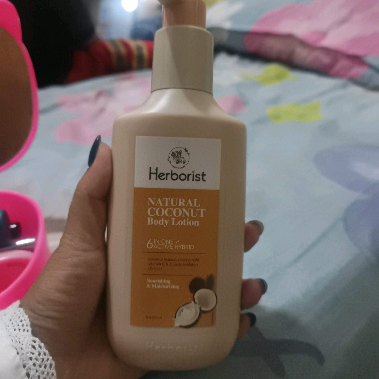 Natural Body Lotion - Frangipani imgfdn-2086114a-e21f-4e1b-a7fa-1e5fe57434a0