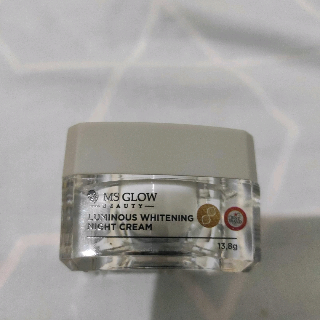 Luminous Whitening Night Cream imgfdn-b7adddf9-465b-45be-aa3c-d89ce1151efc