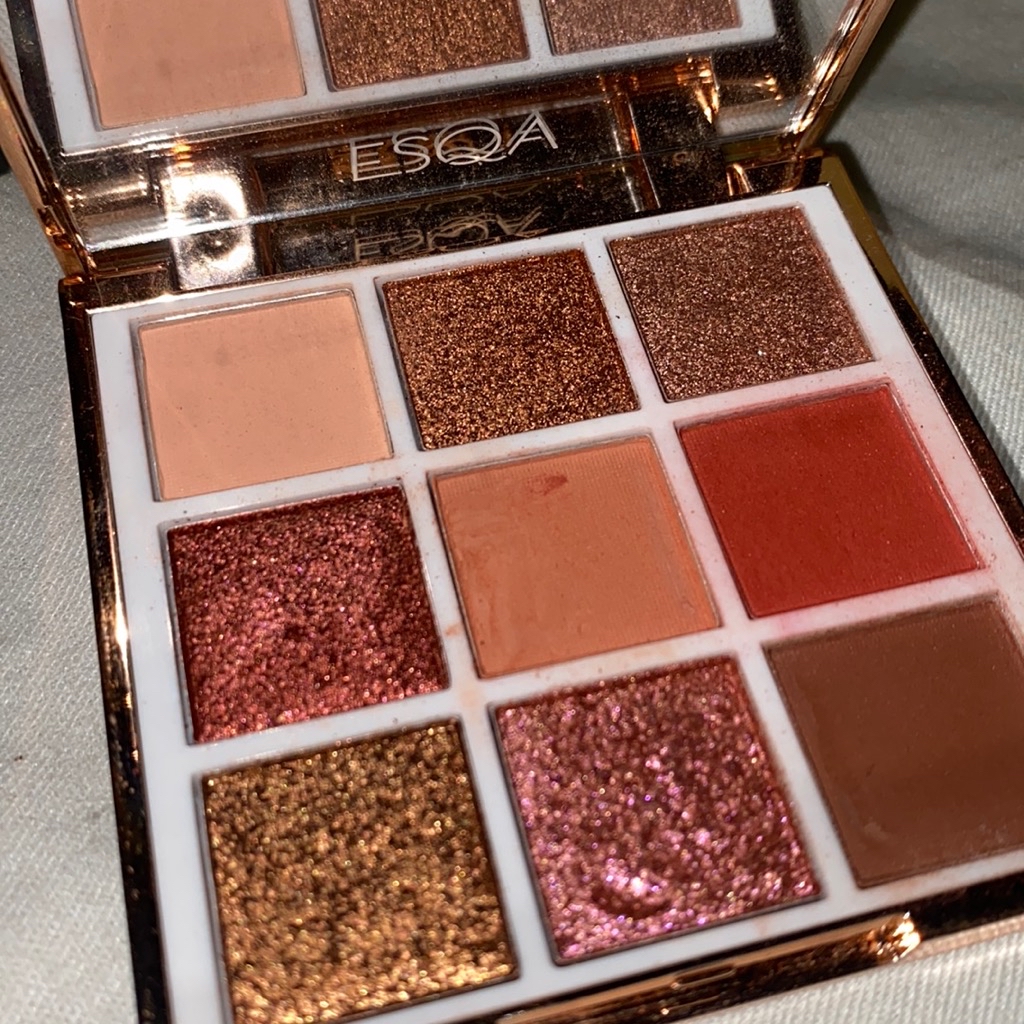 Goddess Eyeshadow Palette - Peach imgfdn-f0137576-78ea-434d-802f-c53ef302e09a