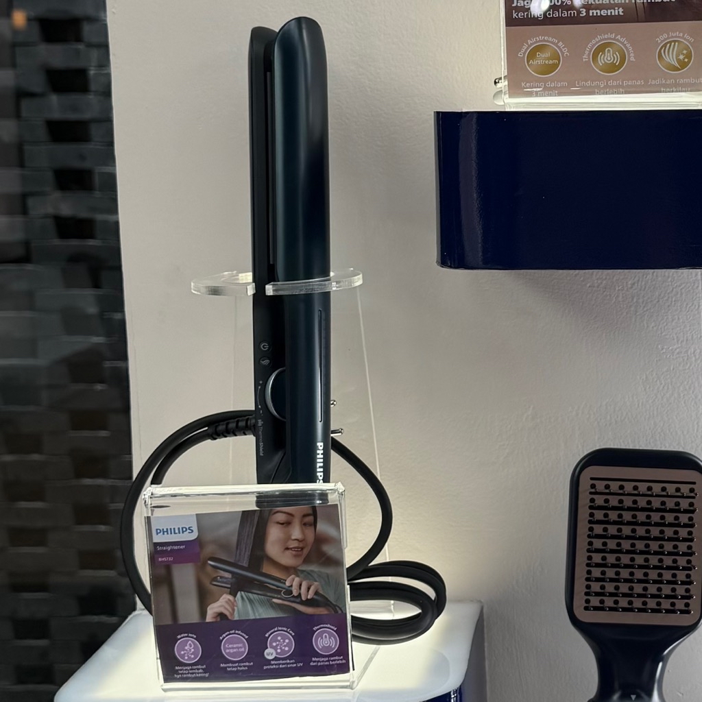 Straightener 7000 Series BHS732/00 imgfdn-f3be4130-094e-4123-a4b5-afb755be0f5c