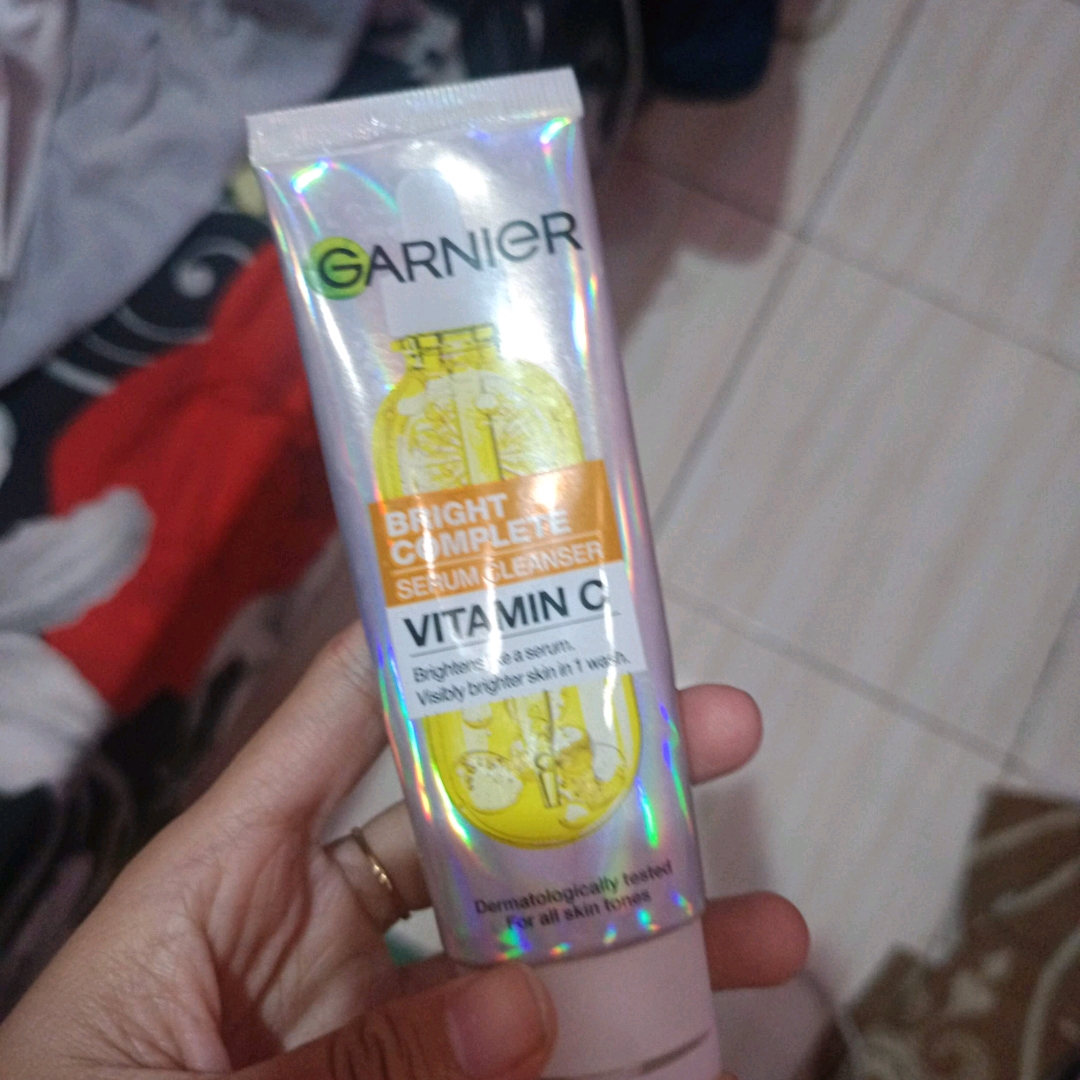 Bright Complete Brightening Face Wash Foam imgfdn-4ebc2ffd-a83d-4101-b580-17e9b5d79dbb