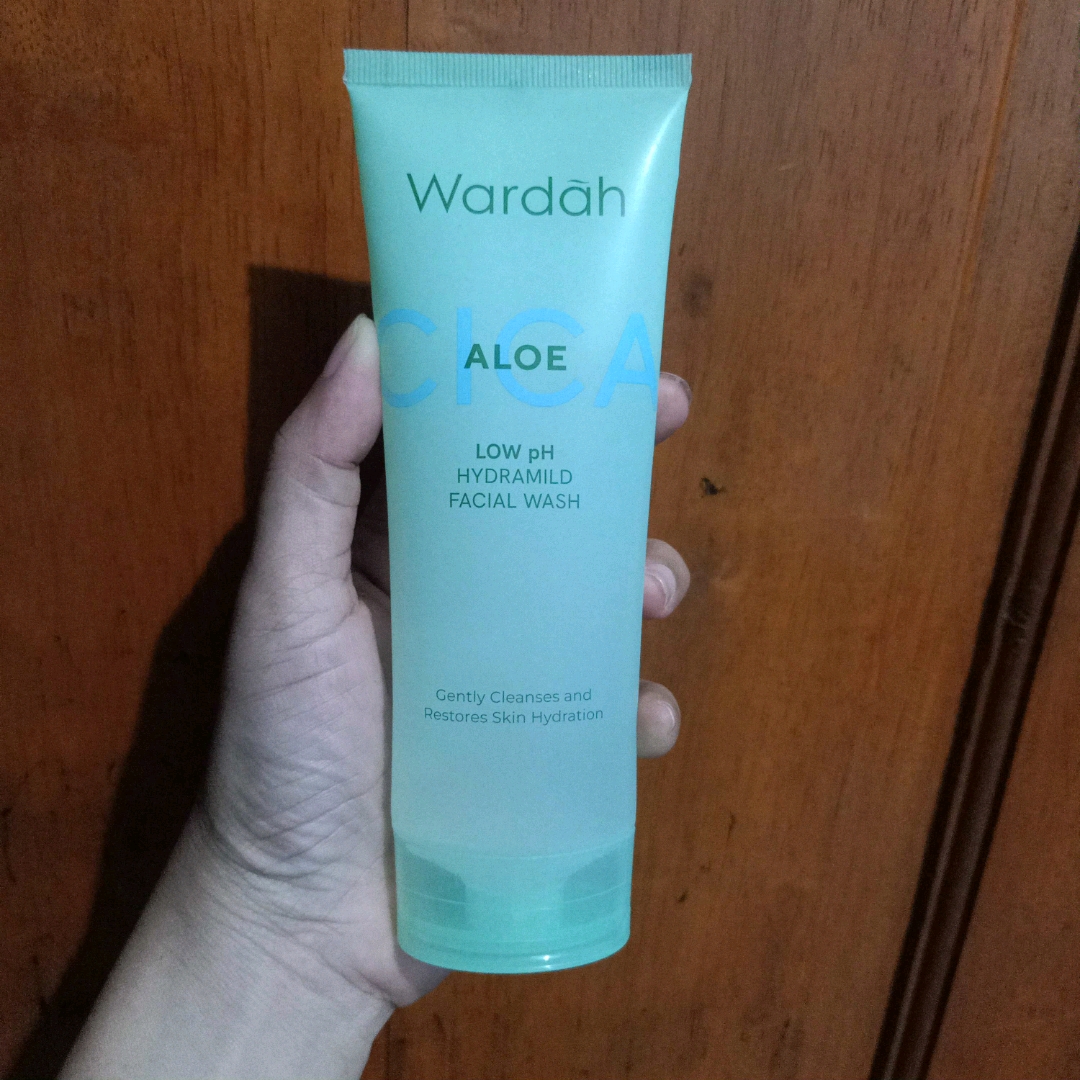 Cica + Aloe Low PH Hydramild Facial Wash imgfdn-6d79dfaa-84d0-469c-9168-1dcb43f557d9