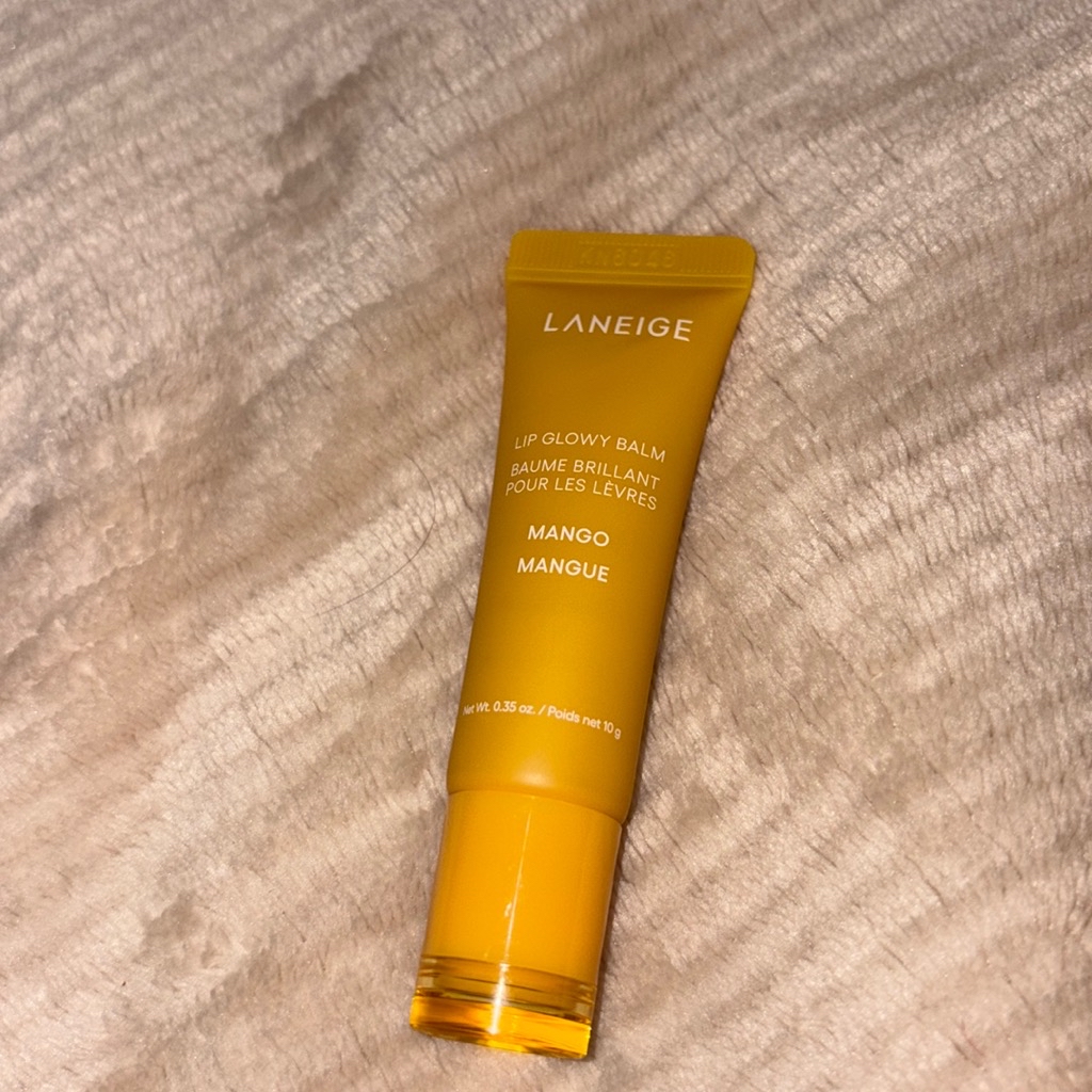 Lip Glowy Balm - Mango imgfdn-256fbda9-d6c0-4d2b-95d8-470b11f20937