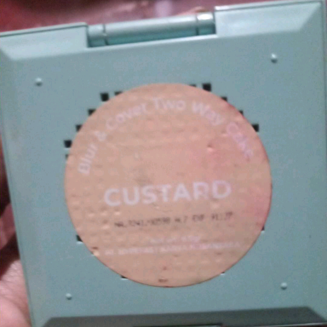 Blur & Cover Two Way Cake : Oil Control - Cream Puff imgfdn-b7dbb2e6-d283-440b-a62b-a4eb43b24670