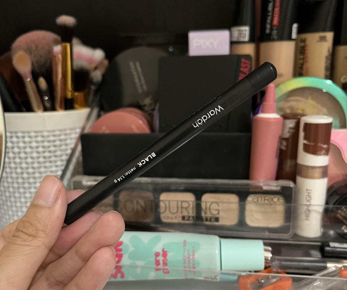 Eyexpert Eyebrow Pencil - Black imgfdn-e4316e16-66c6-46dd-bdc3-54013cc07746