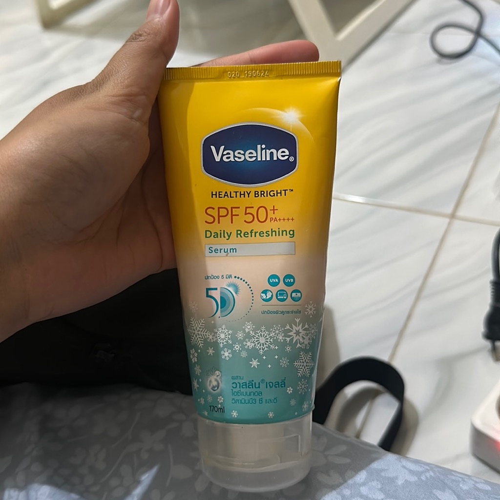 Daily Sun Refreshing Serum SPF 50+ PA++++ imgfdn-b2c08f09-0c83-49e2-8714-30bf56a4a697