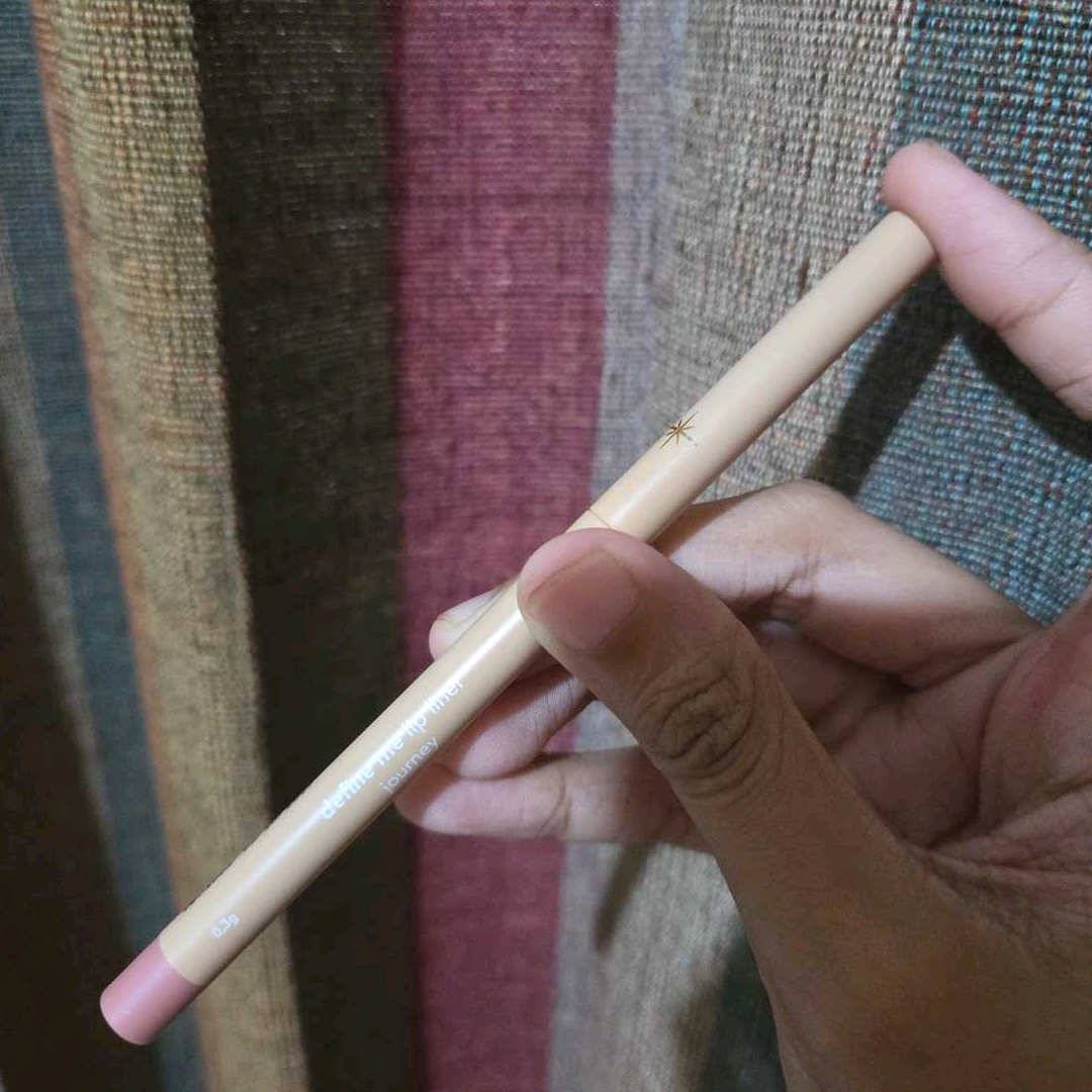 Define Me Lip Liner x Sara Robert - Journey imgfdn-b2cee89c-21de-43b7-8c59-1163a409c676